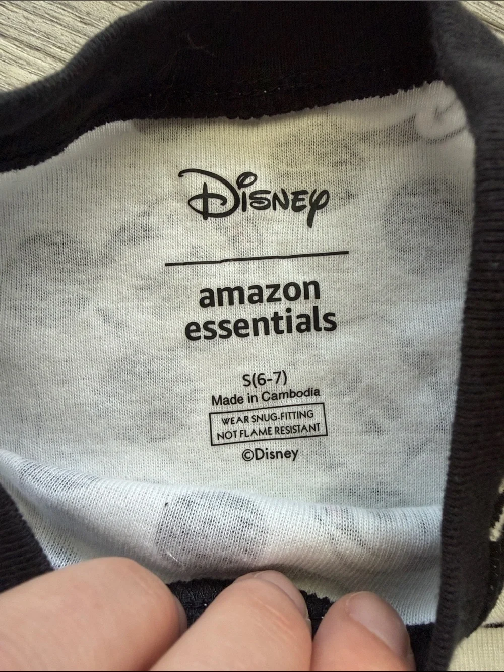 Disney White & Black Mickey Mouse Kids Pajama Set Size 6/7